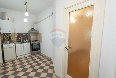 Apartament cu 3 camere decomandat în Foișorul de Foc - 11