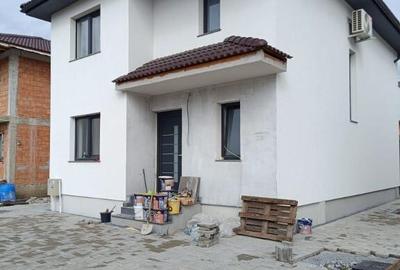 Casa zona Unirea finisata , mobilata Casa zona Unirea finisata , mobilata - 1