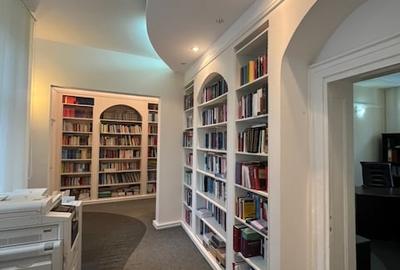 Casă cu 12 camere cu Canalizare în Ultracentral - 9