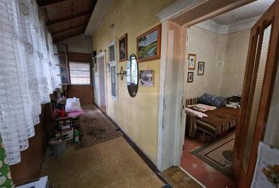 Resita Casa cu Garaj - 8