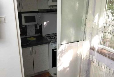 Berceni, Piata Resita, toate utilitatile, renovata - 6