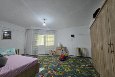 Apartament 2 camere Tudor Vladimirescu, decomandat, et. 1 - 3
