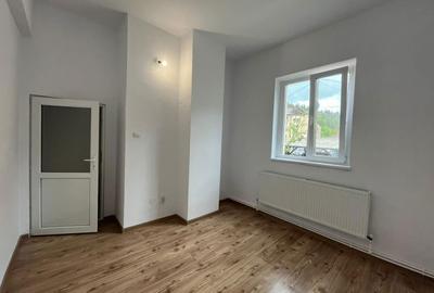 Apartament cu 2 camere decomandat în Central - 1