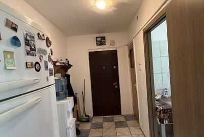 Apartament cu 3 camere semidecomandat în Drumul Taberei - 2