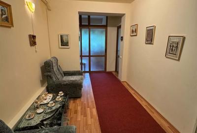 Apartament cu 3 camere decomandat în Poiana Brașov - 1