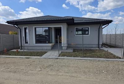 Casă individuală cu 3 camere cu Canalizare în Vidra - 3