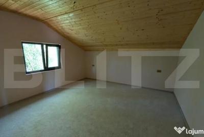 Casă cu 4 camere cu Teren 400 Mp în Lazuri - 10
