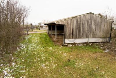 Spațiu comercial, în Roit - 2