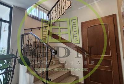 Spațiu comercial, de 950 mp, în Central - 3