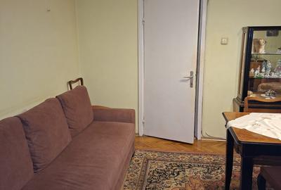 Apartament cu 3 camere nedecomandat în Tudor Vladimirescu