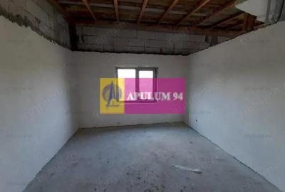 Casă cu 4 camere cu Teren 200 Mp în 1 Decembrie - 16