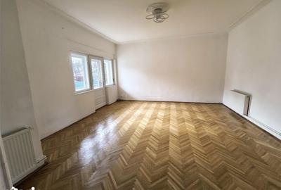 Casă cu 4 camere cu Canalizare în Ultracentral - 10