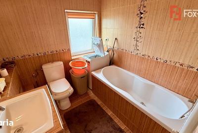 Apartament cu 3 camere semidecomandat în Ghiroda - 10