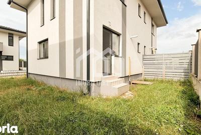 Casă cu 3 camere cu Teren 160 Mp în Jucu - 2