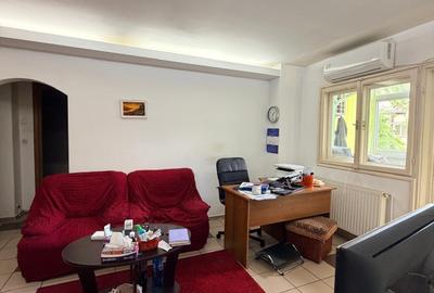 Apartament cu 3 camere semidecomandat în Titulescu - 6