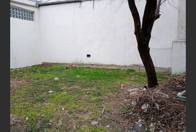 Casă cu 3 camere cu Canalizare în Central - 6