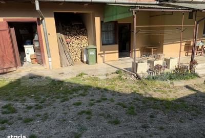 Casă cu 4 camere în Central - 3