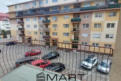 Apartament cu 3 camere decomandat, mobilat în Central