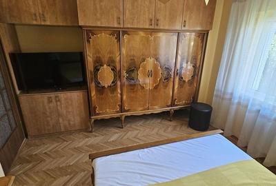 Apartament cu 4 camere decomandat în Central - 3