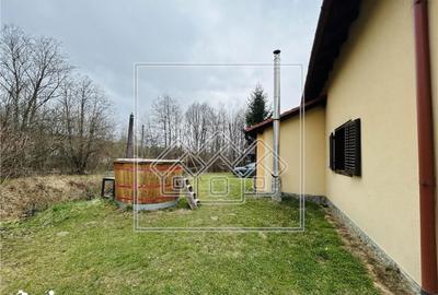 Casă cu 5 camere cu Teren 3400 Mp în Porumbacu de Jos - 12