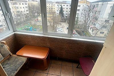 Apartament cu 3 camere decomandat în Canta - 7