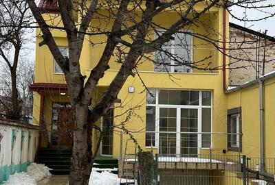 Casă cu 6 camere cu Teren 365 Mp în Tineretului - 14