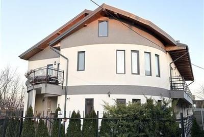 Pensiune cu 19 camere, Afacere la Cheie, Costinesti