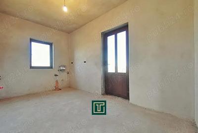 Casă cu 4 camere cu Canalizare în Fântânele - 12