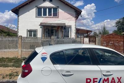 Casa / Vila cu 7 camere de vanzare - 3