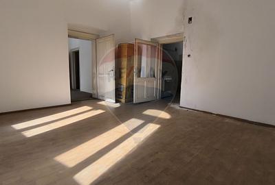 Apartament cu 3 camere decomandat în Central - 5