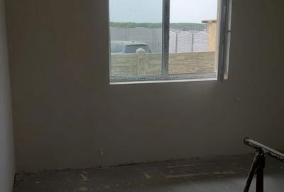 Casă cu 4 camere cu Teren 450 Mp în Malu Mare - 15