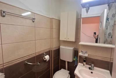 Apartament cu 3 camere nedecomandat în Tomis Nord