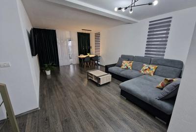 Casă cu 5 camere cu Teren 325 Mp în Dumbrăvița