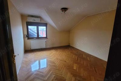 Casă cu 6 camere cu Teren 2001 Mp în Central - 9