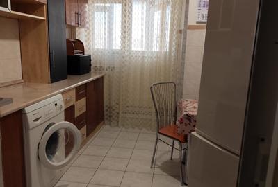 De închiriat apartament 3 camere decomandat – zona Port - 9