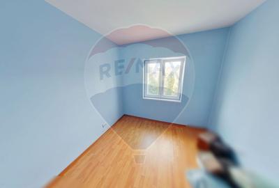 Apartament cu 2 camere de vanzare pe str. Traian - 2