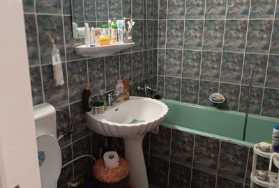 Apartament cu 3 camere semidecomandat în Sud - 2