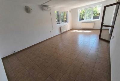 Vila 6 camere cu curte si garaj - Colentina Carrefour - 1