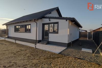 Casa individuala 4 camere, Sanmihaiu Roman - Teren 440 mp - 1