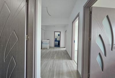 METROU Theodor Pallady! Nou ! Decomandat cu 3 camere, 3 balcoane si parcare! - 20