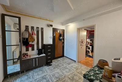 Apartament cu 3 camere decomandat în Progresul - 16