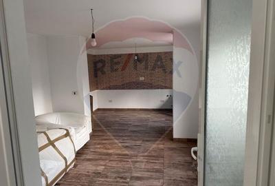 Casa / Vila cu 2 camere de vanzare - 6