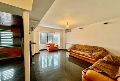 Bulevardul Decebal, stradal, RENOVAT RECENT,metrou Piata Muncii - 4