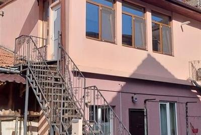 Garsonieră decomandată, mobilată în Schei - 10