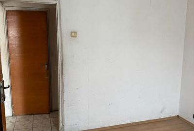 Apartament cu 3 camere decomandat în Sebastian - 3