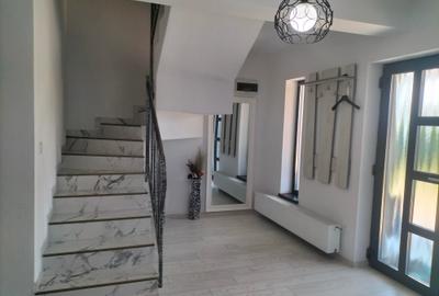 Casă cu 4 camere cu Canalizare în Mioveni - 4