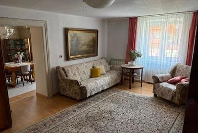 Casă individuală cu 4 camere cu Canalizare în Central - 2