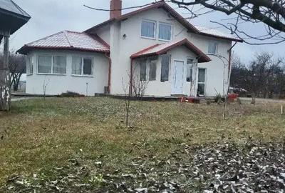 Casă în Olteni - 3