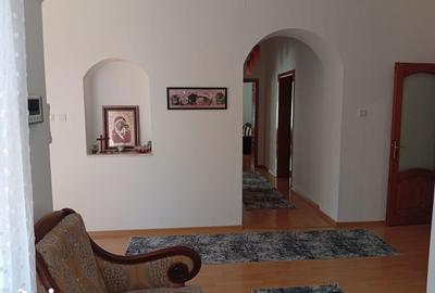 Casă cu 4 camere cu Teren 785 Mp în Central - 16