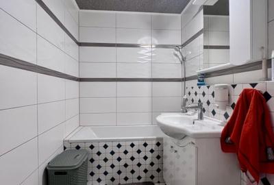 Apartament cu 3 camere decomandat, mobilat în Lipovei - 9